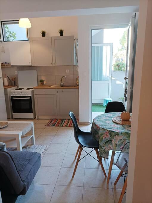 Comfy Cozy Iksia Apartment Ixia (Rhodes)